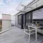 Modern With Air Conditioning And Parking In Cracow By Renters * Краков