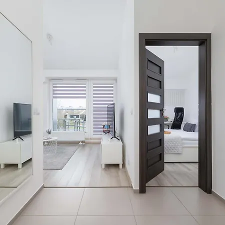 Modern With Air Conditioning And Parking In Cracow By Renters Апартаменты Краков