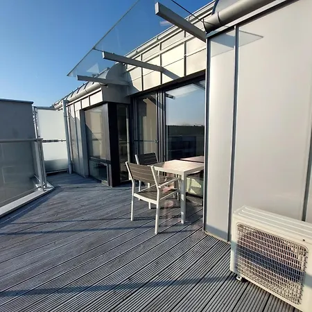 Modern With Air Conditioning And Parking In Cracow By Renters Apartman Krakkó