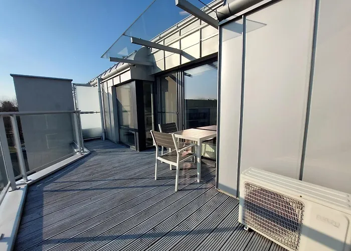 Modern With Air Conditioning And Parking In Cracow By Renters Apartamento Cracóvia